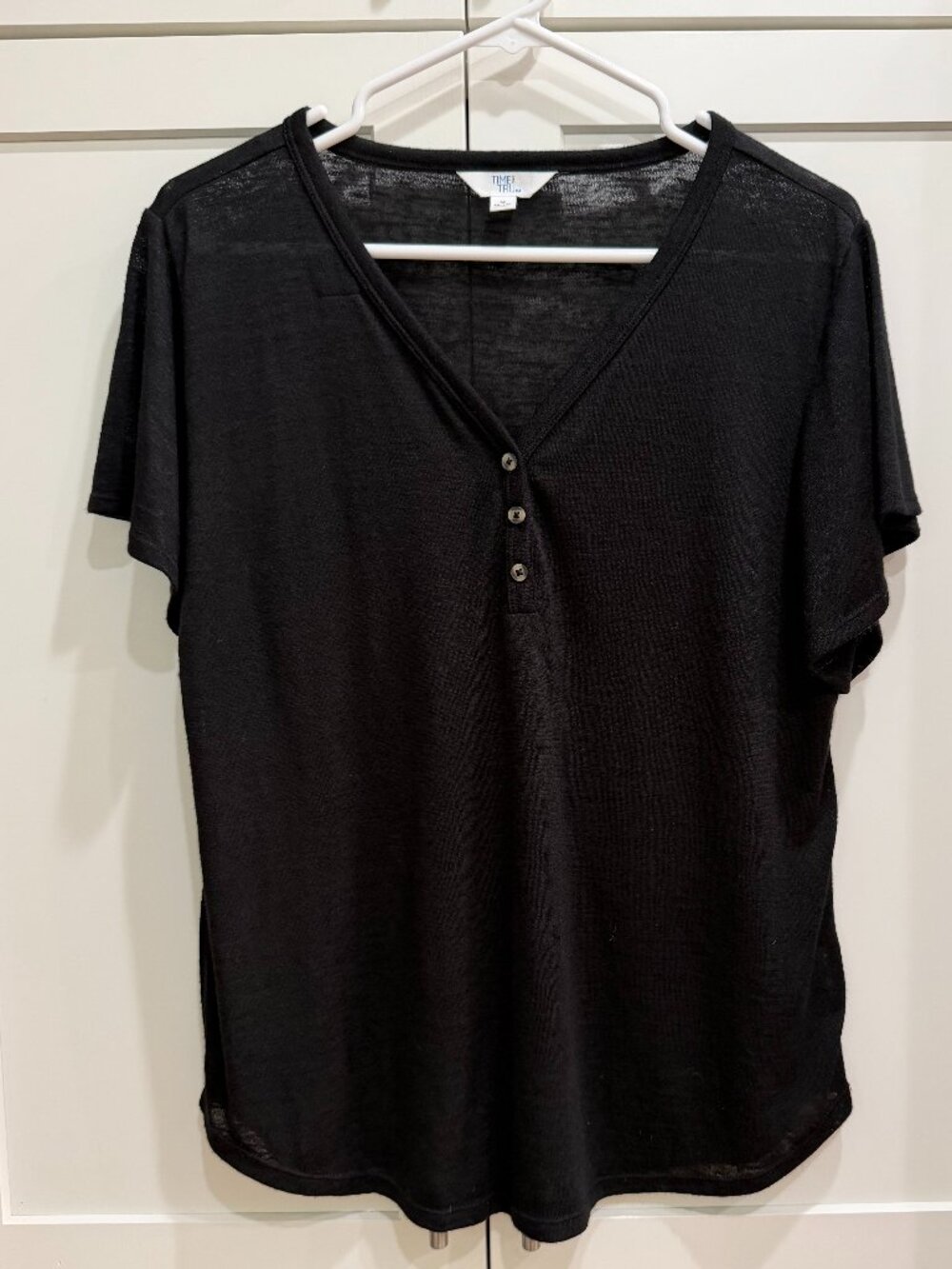 Time and Tru Women’s Top, 8-10 Med, Black Short sleeve, 3 buttons front